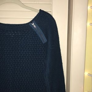 Pull-over Sweater